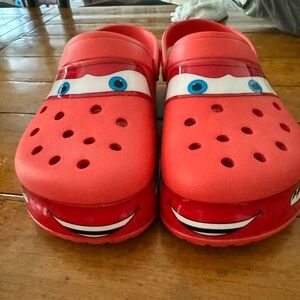 CROCS - Lightning McQueen Men size 8